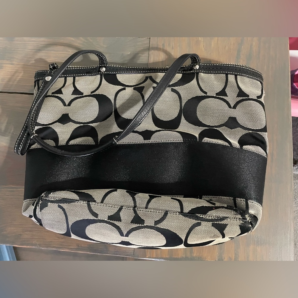 Coach purse.